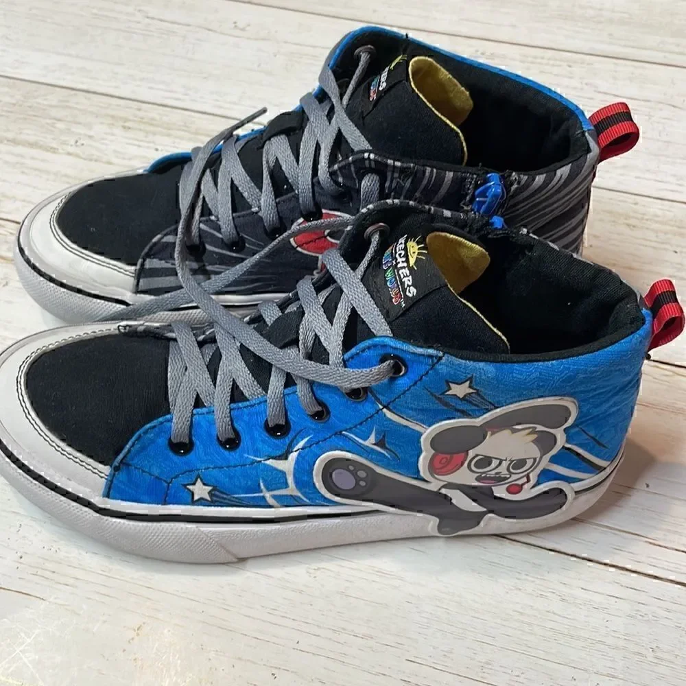 Skechers ryan’s world unisex kids high top sneakers. Size 3.